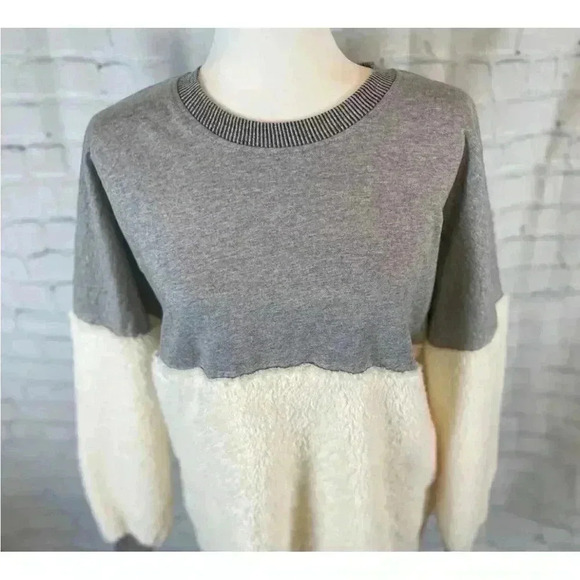 NEW SPIRIT JERSEY Sweatshirt Oversized Womens Size XS Sherpa Fleece DENVER CO - Picture 5 of 12